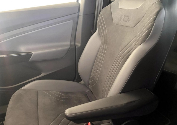 Volkswagen ID.4 cena 149900 przebieg: 25813, rok produkcji 2022 z Mogilno małe 742